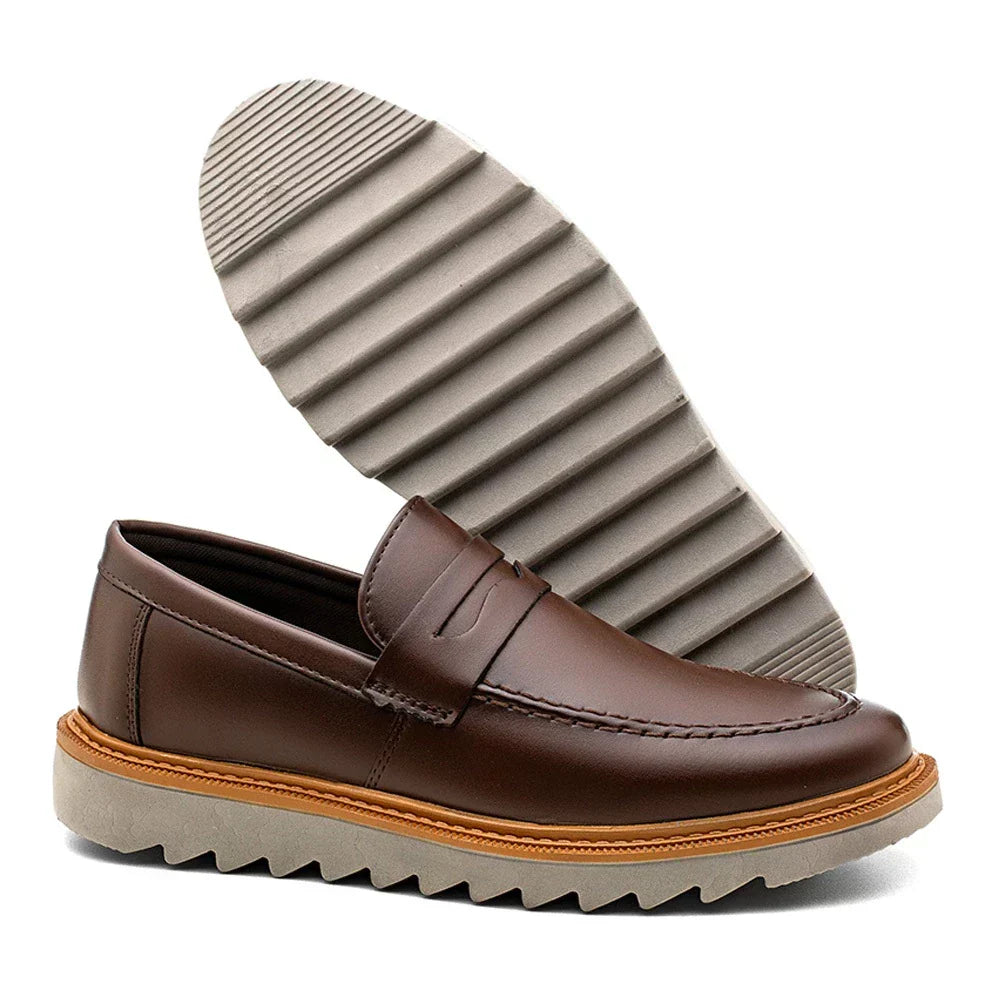 Sapato Mocassim Tratorado Masculino – Estilo, Leveza e Conforto