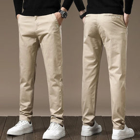 Calça Chino Masculina em Sarja